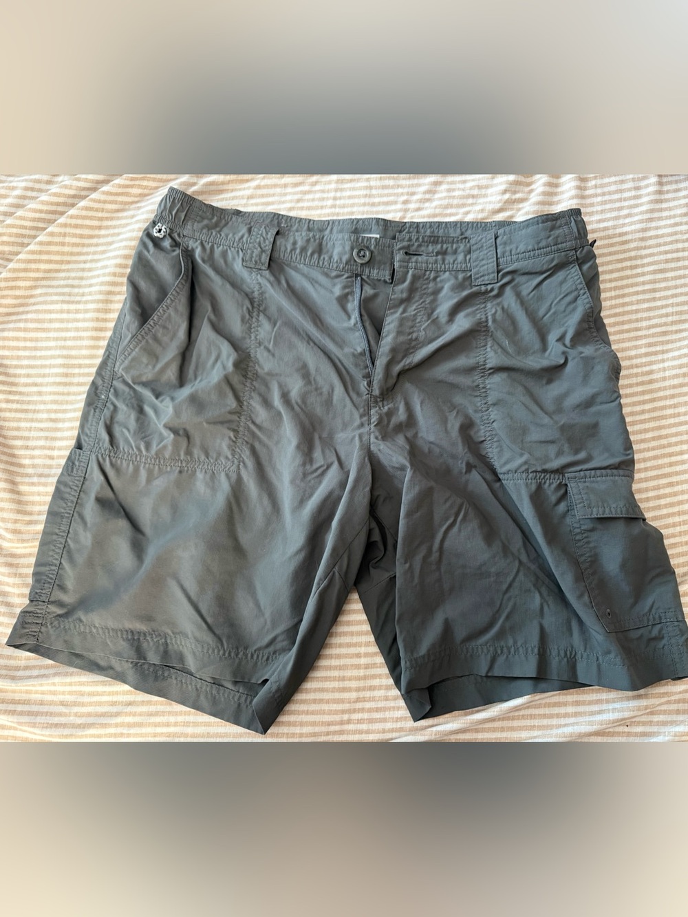Men's Gray Cargo Shorts Columbia 34